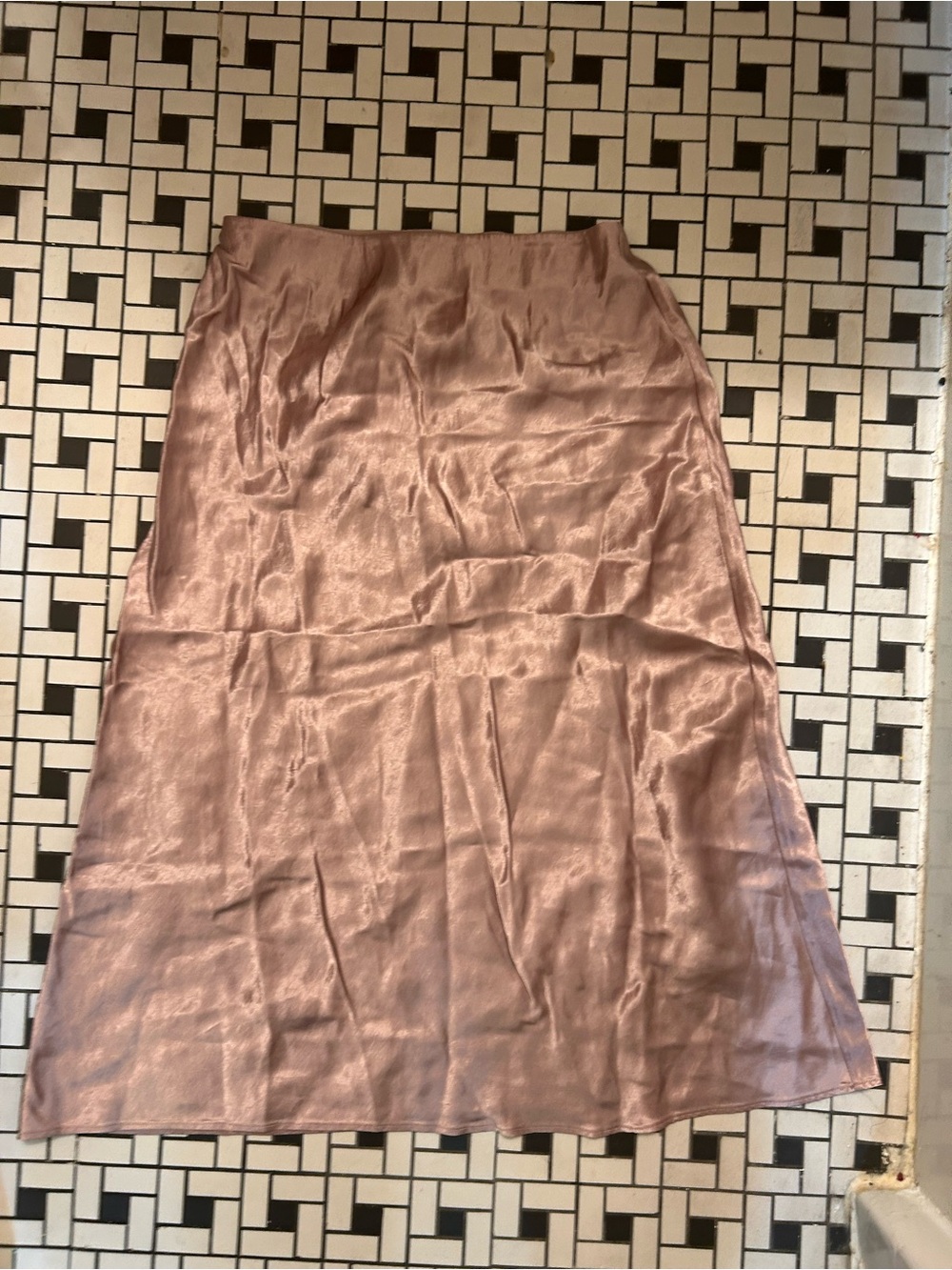 Aritzia Satin Midi Skirt in Blush Mauve